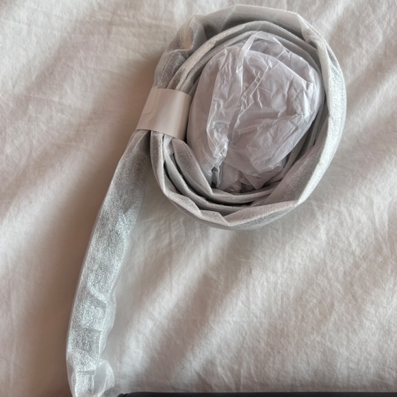 Kate Spade Convertible Crossbody Purse - Picture 6 of 8